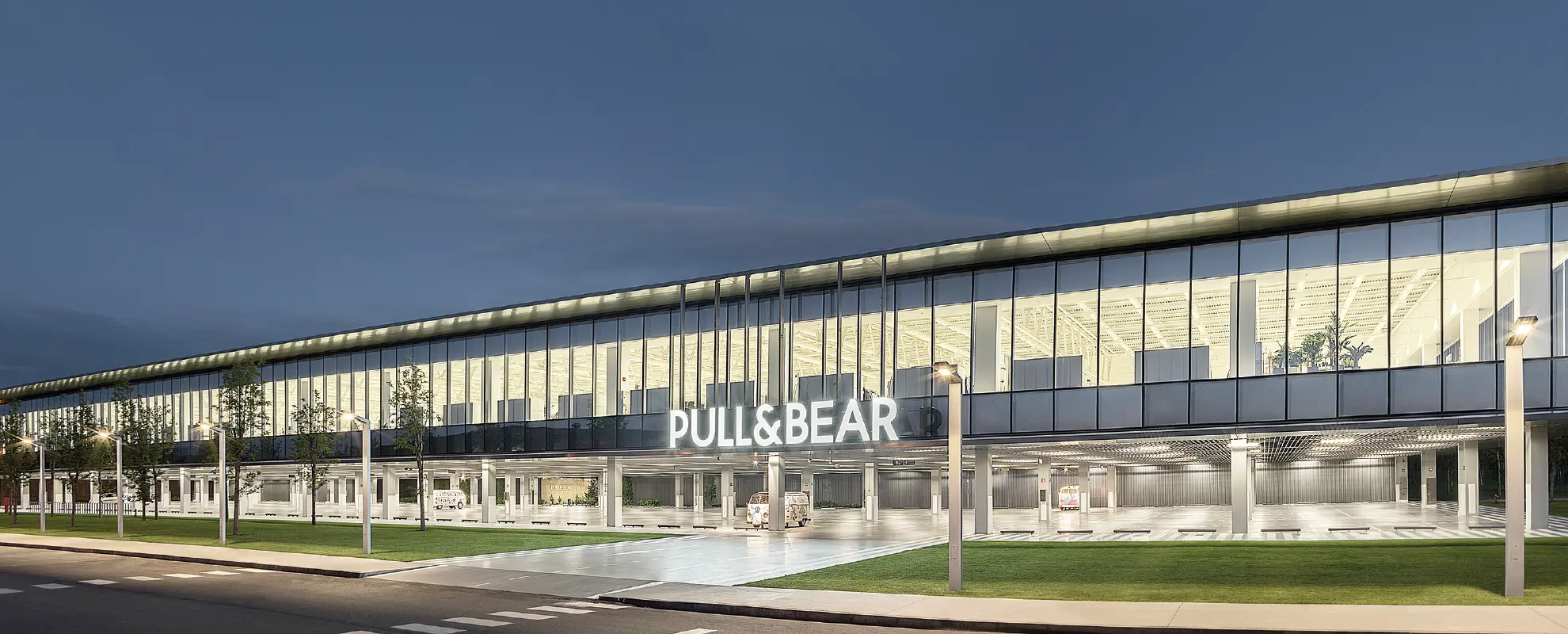 SG 52 Façade - Image 2