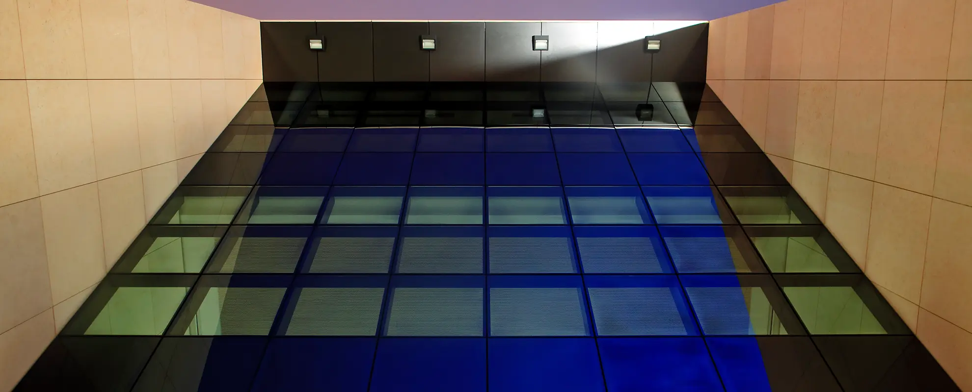 SG 62 Façade - Image 2