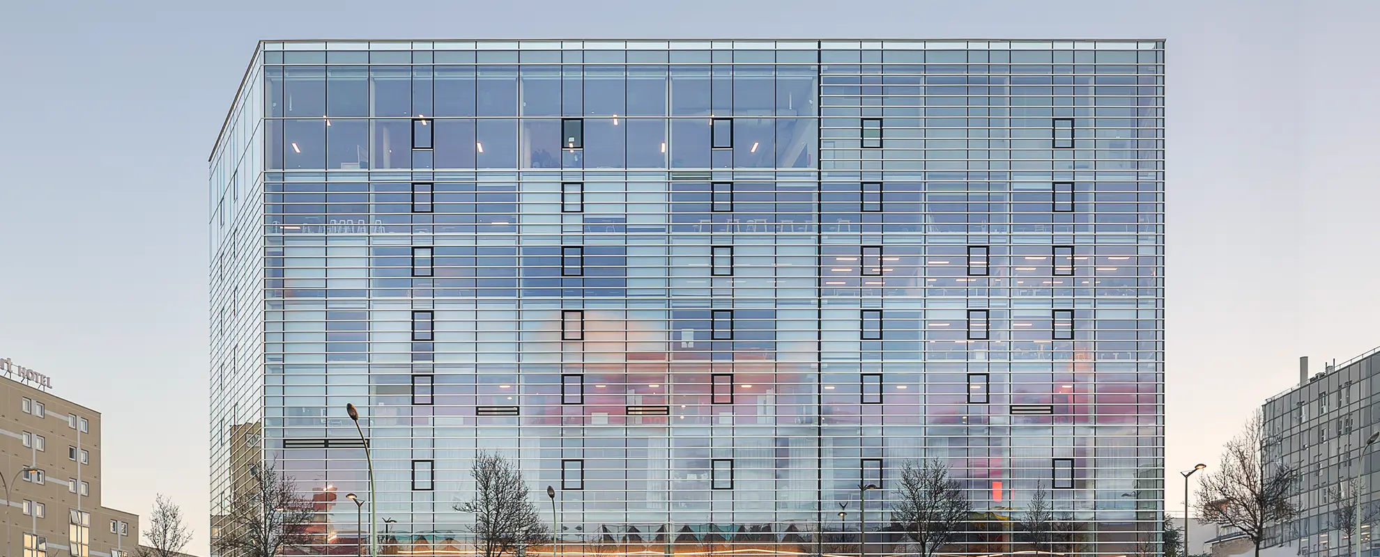 TPH 62 Façade - Image 2